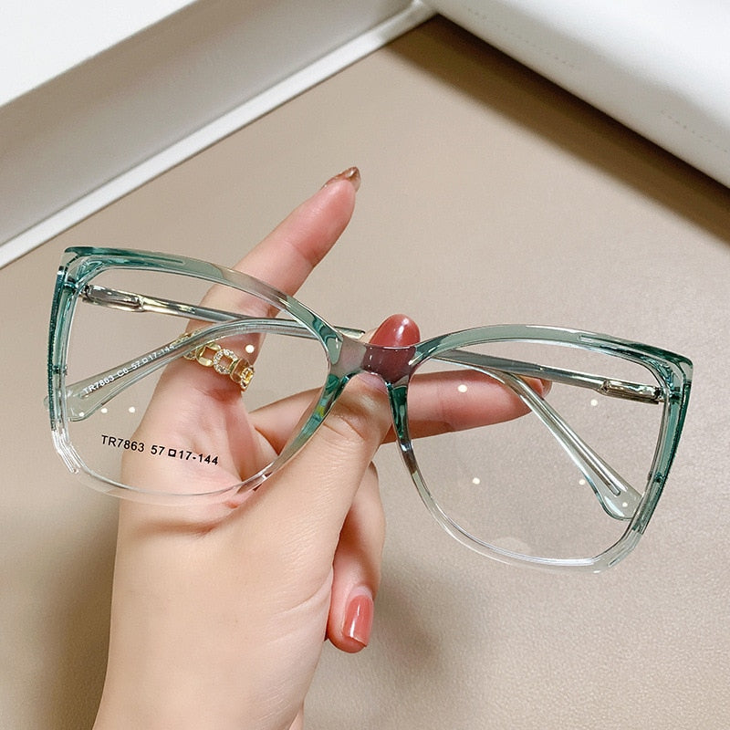 Evangeline Oversized Gradient Glasses Frame